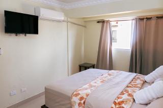 BNB Price Vacation Rentals, Close to Parque del Este - 5