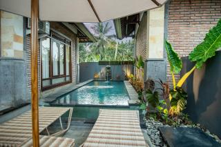 Suar Villa Ubud - Ubud - 8