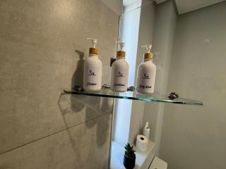 Black & White Self Catering - Paarl - 8