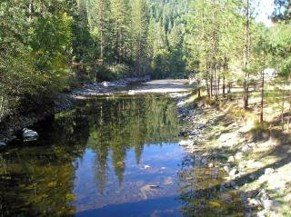 Yosemite Lakes Wheelchair Accessible Meadow Yurt 16 - Harden Flat - 8