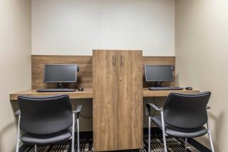 Quality Inn & Suites Kingston - Kingston - 2