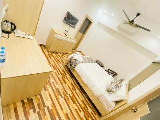 Auric Hotel - 7