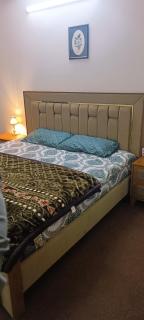 Luxury & Spacious Apartment , Shopping Mall & Gym at Premises, 2 minute away from Zoo - Islamabad - 9