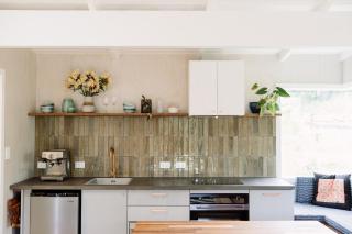 Wainui Stream Cottage - Raglan - 3