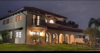 Pelican Retreat- Luxury Villa Near Golf and Beach - 9