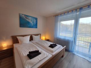 Hotel | Restaurant | Forellenzucht - Burgen - 1