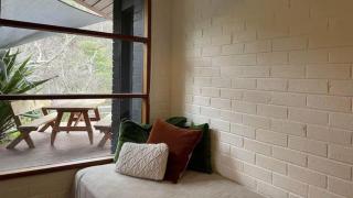 Sunny Hideaway by the Rivulet - - 8