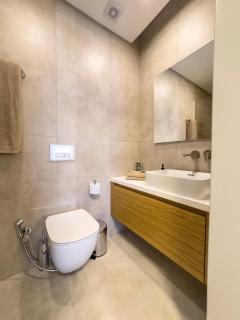 Malberry Park 104 - Modern 2 Bedroom Apartment with Pool, Gym, Jaccuzi - Paphos - 1
