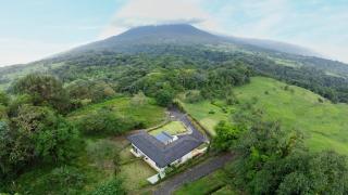 Unique Arenal Volcano-View Villa Style Home - Pueblo Nuevo - 7
