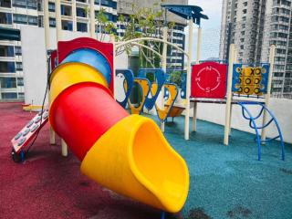2BR 4PAX with Balcony or City View BREAKFAST included at Reizz Residences Jalan Ampang - Kuala Lumpur - 1