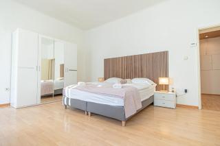 Desirable 2BR - Bookable for Longstays in Lockdown B - Vienne - 0