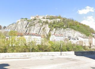 Suite Vinicole Hypercentre, Bastille & Gare 9 min à pied - Grenoble - 2