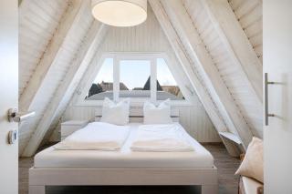 Spitzhus, zwei Schlafzimmer, Kamin, Garten, Hund willkommen! - Greetsiel - 8