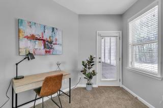 Comfortable Family Retreat Sleeps 10 home - - 6