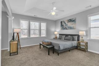 Spacious Family Retreat in Atlanta - Sleeps 10 - 7