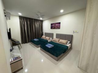 4 Pax - Scenic Riverfront Studio A, Kuching City - Kuching - 9
