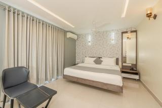 Hotel Shoolin Grand - 8