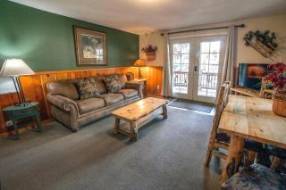 Lawn Lane A - #3382 - 8