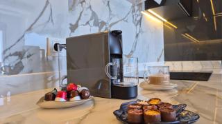 Luxury apartment with panoramic sea view emerald - 5