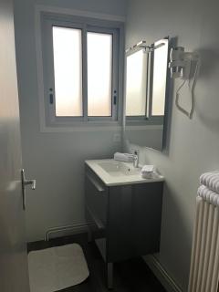 Maison rénovée avec garage et jardin, proche centre ville - La Tremblade - La Tremblade - 4