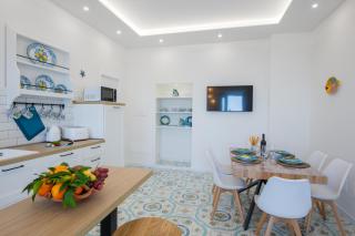 Villa Teresea- Just steps from the beach - 5