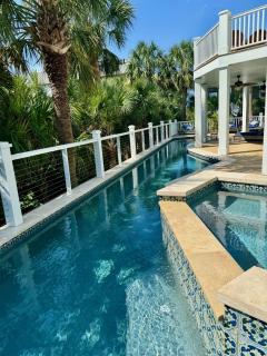 Stunning 6 Bed, 6 Bath Beach View Home with Pool & Jacuzzi, 2 Min Walk to Ocean - Isle of Palms - 7
