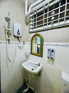 3br 8 pax budget family stay in penang - Gelugor - 3