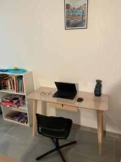 Spacieux T3 Sète, parking, 10 min à pied gare et centre ville, wifi, clim - 2