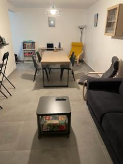 Spacieux T3 Sète, parking, 10 min à pied gare et centre ville, wifi, clim - Sète - 4