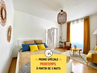 Bohemia - BEST KEYS - Idéal Pro & Couple - Cosy - Centre Ville - SMART TV - Netflix & WiFi Fibre - Check-in Autonome - Parking Facile & Gratuit - Confort & Équipements Premium - Sens - 0