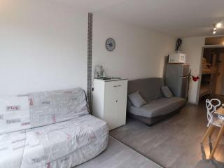 Studio Cabine 4 pers RDC avec Piscines, Terrasse, Proche Mer et Commerces - FR-1-307-36 - Le Grau-du-Roi - 3