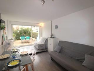 Studio Cabine 4 pers RDC avec Piscines, Terrasse, Proche Mer et Commerces - FR-1-307-36 - Le Grau-du-Roi - 2