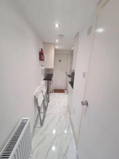 2 bed flat in Heathrow London Free parking - Feltham - 2