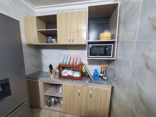 Capacious 5-BR HOME With 24hrs Pwr And Unlimited Internet - Agege - 5