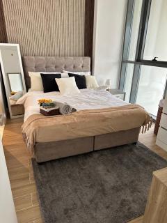 Luxury Canal View Apartment Near Yas Island DABAS1 - 3