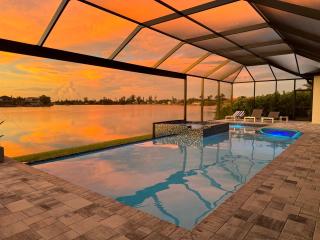 Villa Alhambra Lake - Cape Coral - 0