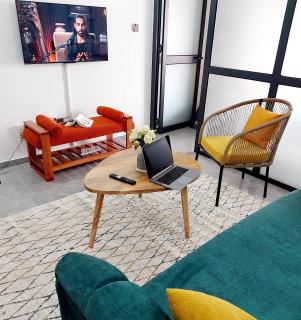 Serene City Views & Balcony Kileleshwa - Nairobi - 7