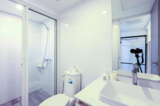 24 degree hotel & hostels - 9