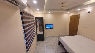 Newcastle Holidays Resorts-First Floor with 2 Bedrooms Living Dining Balcony-6 Guests- Near Munnar Idukki - Kūmudi - 2