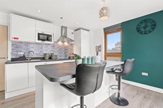 2 Bedroom Birmingham Central Apartment with Balcony - Birmingham - 8