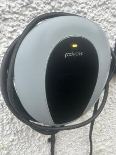 Spacious studio with free EV recharge overnight - Watford - 1