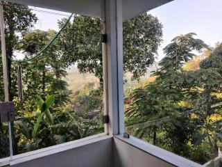 WHITE VIVID Homestay - Pīrmed - 1