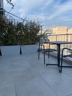 Modern Athens Apartment with Large Private Balcony - Atene - 8