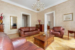 Summit Sanctuary Apartment - Budapest - 9