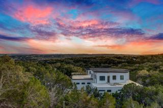 Lake House In Lago Vista-Lake Travis - 1