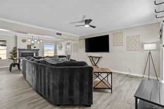 Poolside Retreat in Central SA - 3