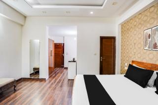 Hotel O The Pavilions Himalayas - Luxury stay - Noida - 4