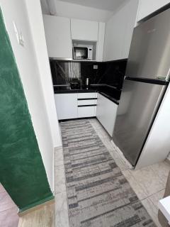 Jona city center confort studio Free parking - Tirana - 5