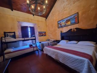 Hotel California - Antigua Guatemala - 0