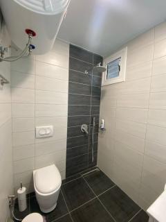 Azure Nest Apartment - Saranda - 1